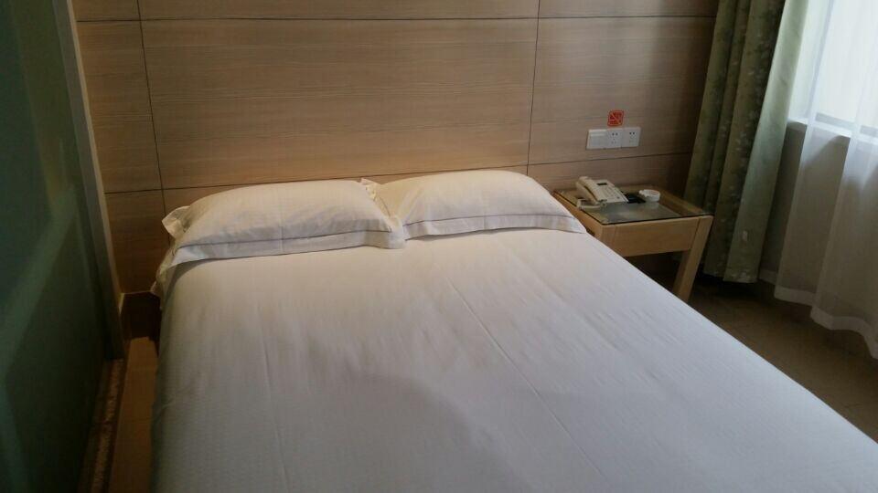 Luck 7 Inn Yichang Cbd Екстер'єр фото